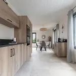 Villa Maison - Maison Design Et Climatisee Avec Jardin