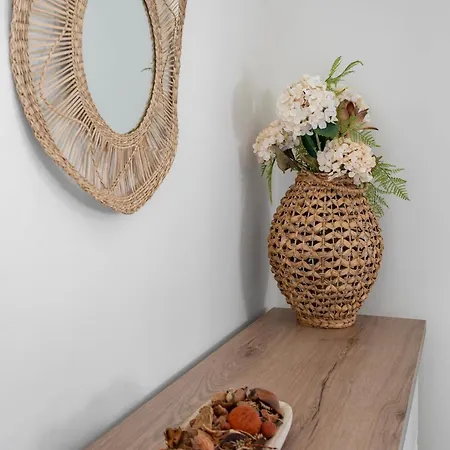 Maison - Maison Design Et Climatisee Avec Jardin Willa
